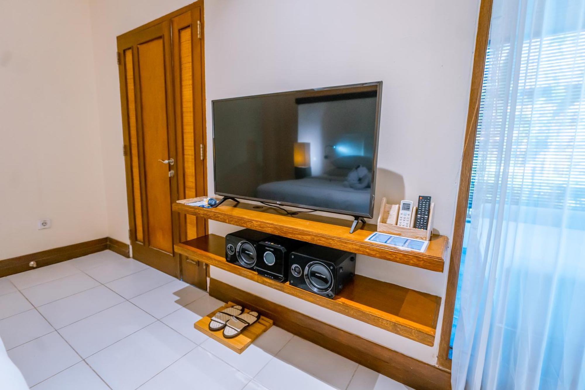 Khách sạn Rama Petitenget Seminyak (Bali)