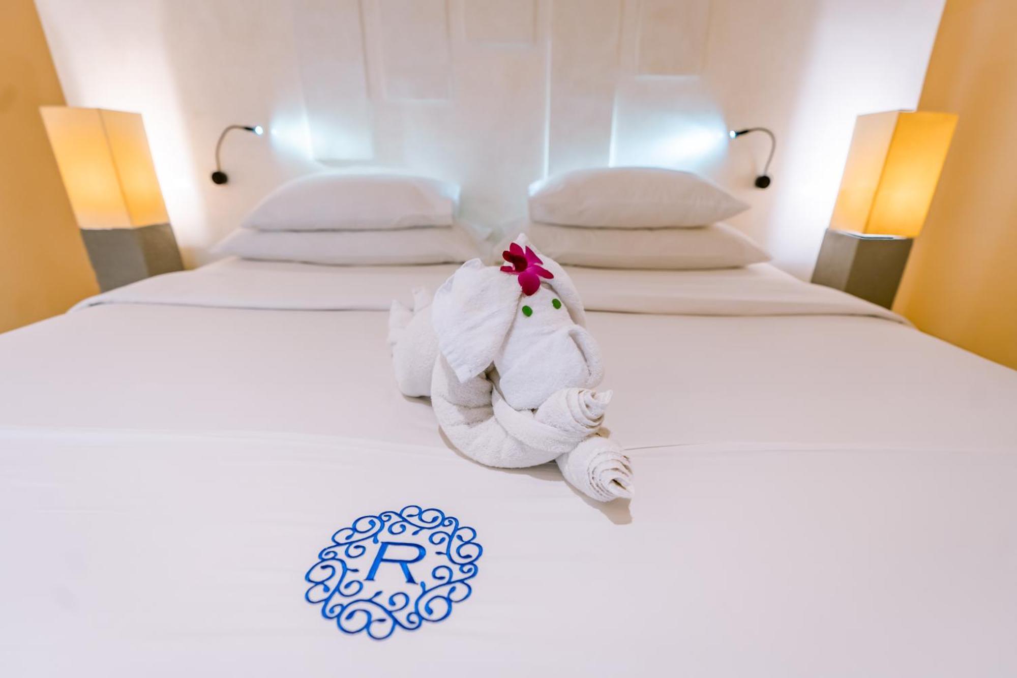 Khách sạn Rama Petitenget Seminyak (Bali)