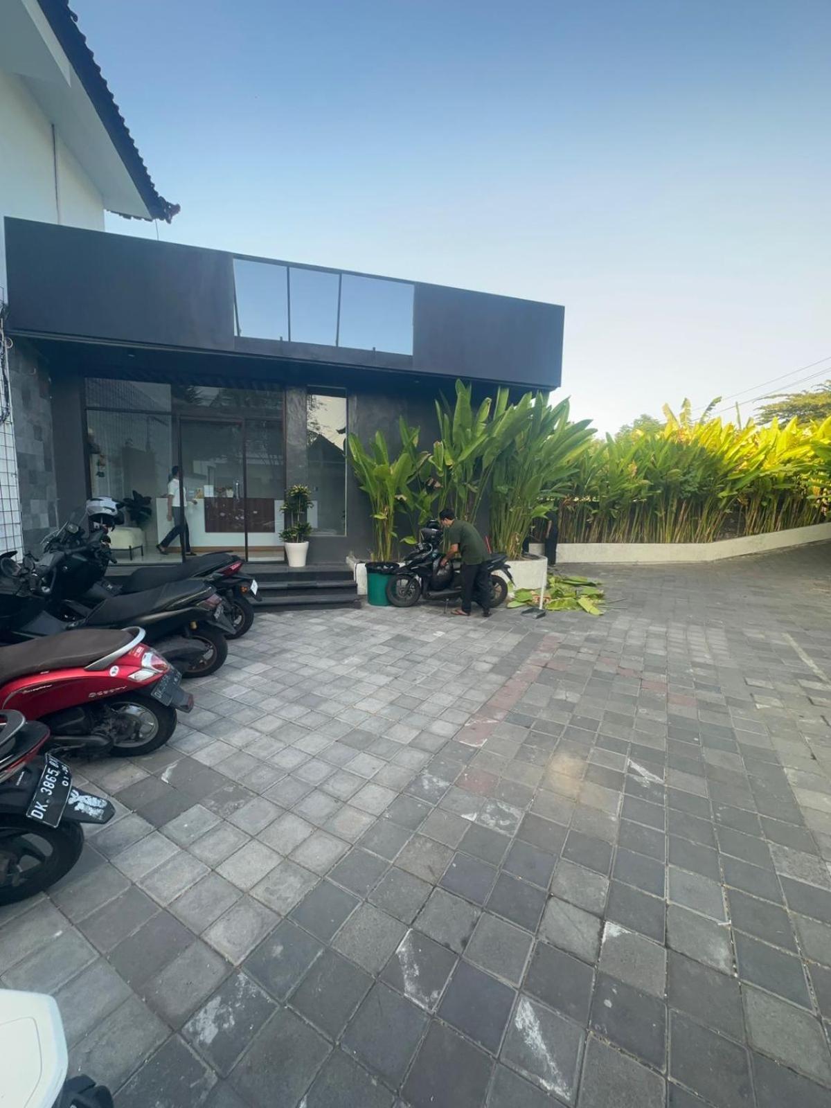 The Hita Apartment *