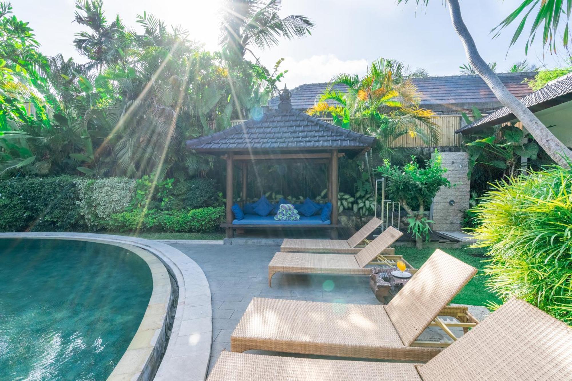 Enclose Living 5br Center Of Near * Seminyak