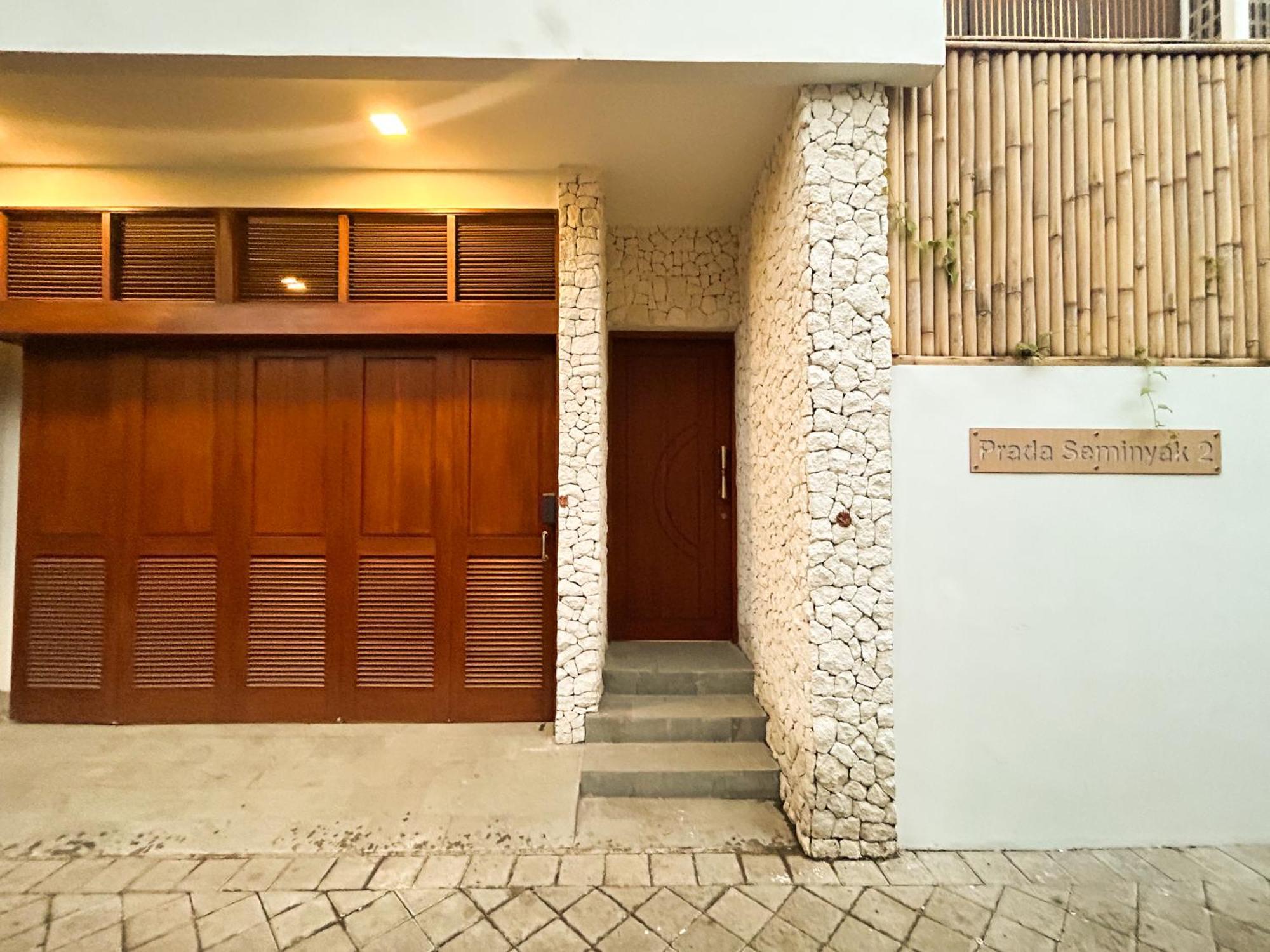 Prada Ii 3br Near To In Seminyak (Bali)