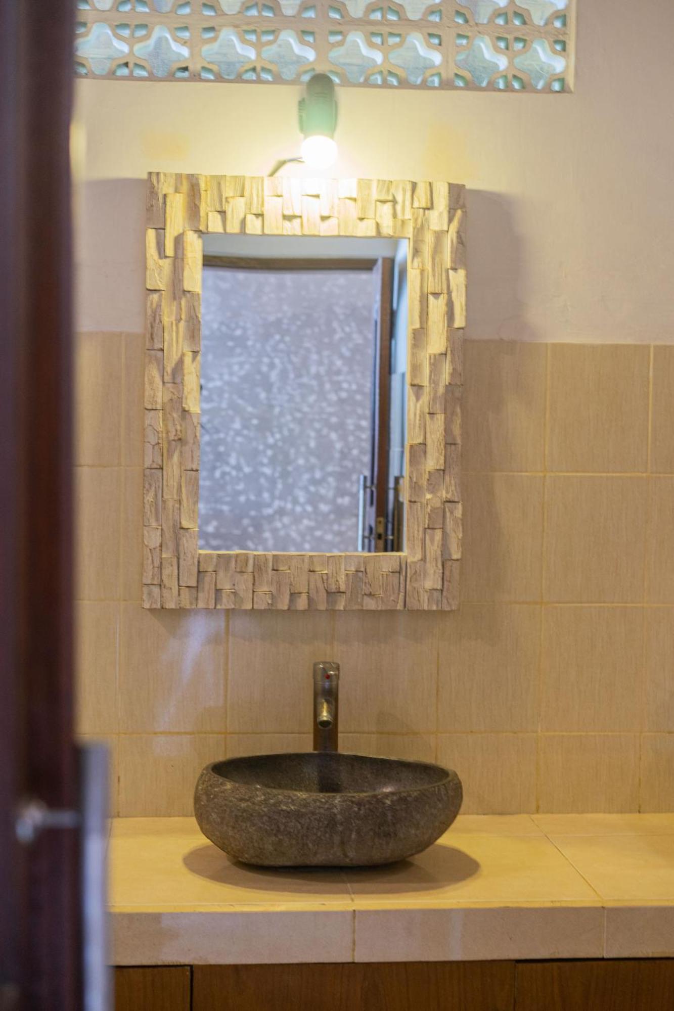 Villa Salya - 3br - Private Pool - 1min Walk To La Favela! *