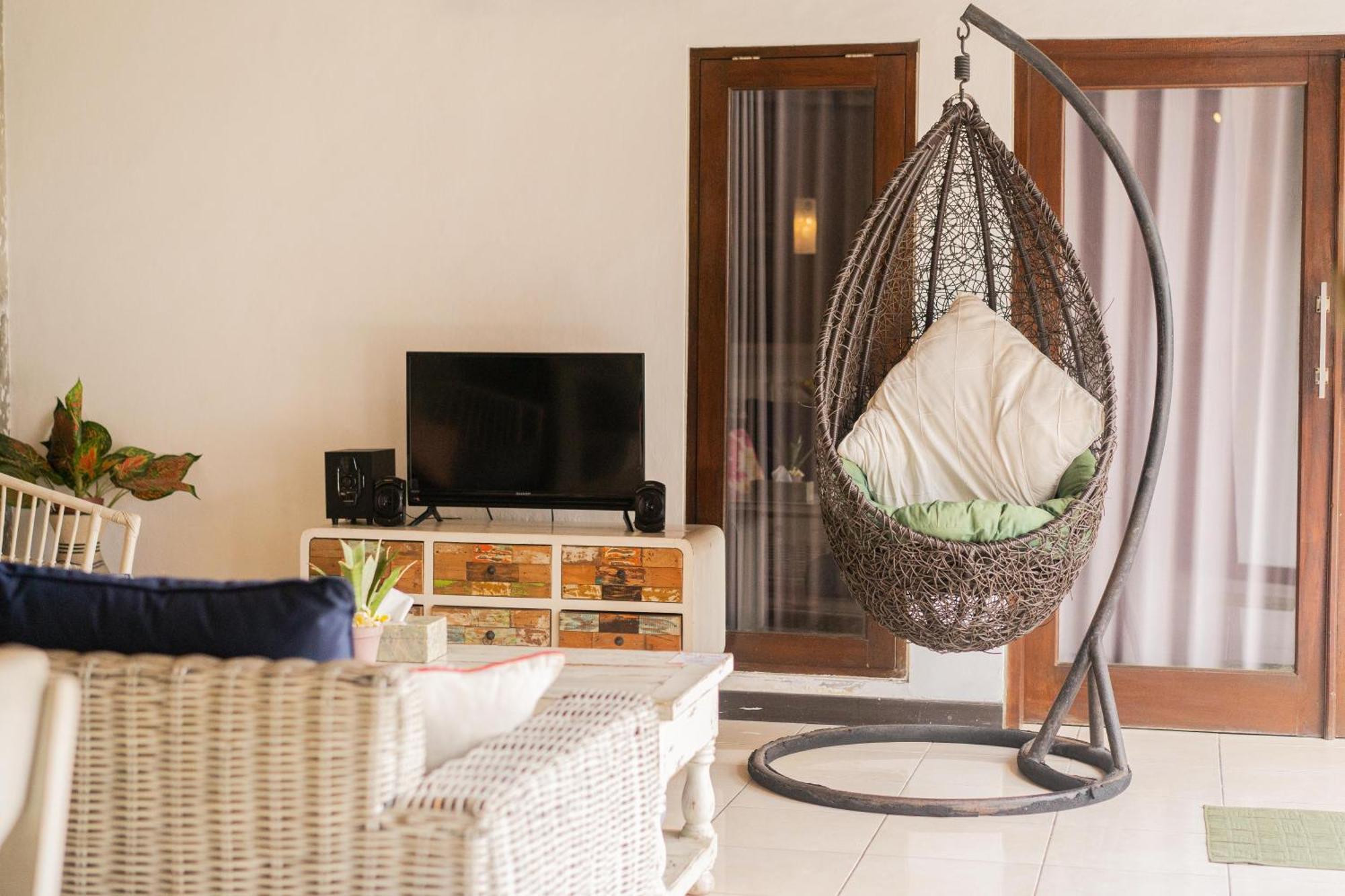 Salya - 3br - Private Pool - 1min Walk To La Favela! Villa *