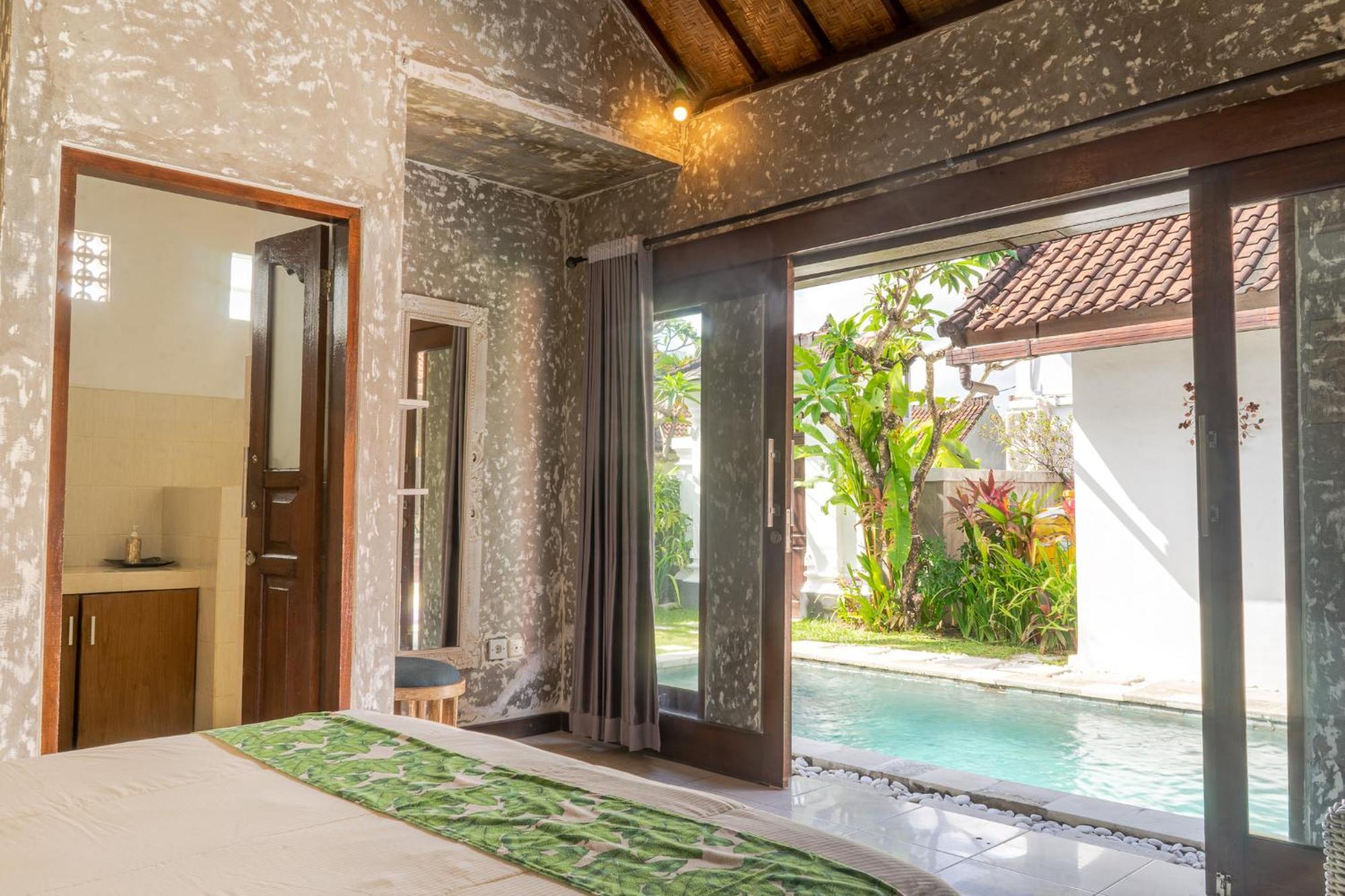 Salya - 3br - Private Pool - 1min Walk To La Favela! Villa