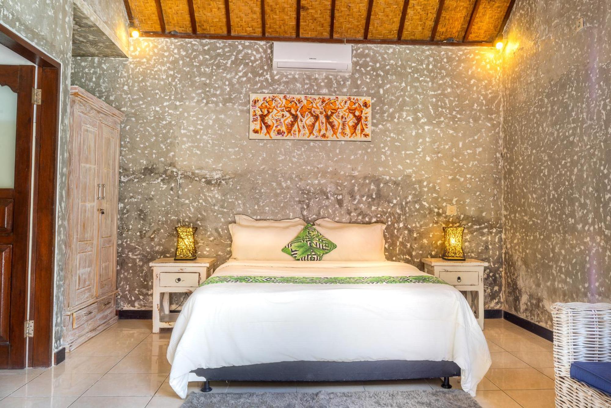 Villa Salya - 3br - Private Pool - 1min Walk To La Favela! Seminyak (Bali)