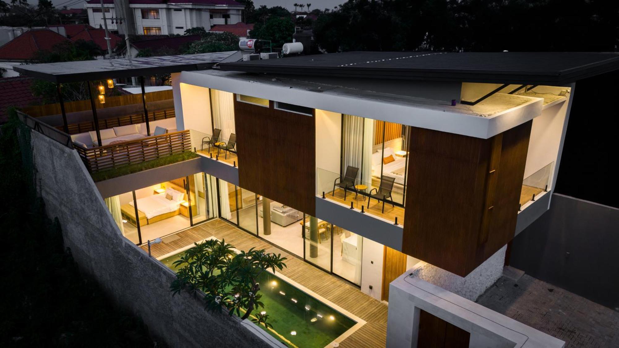 Villa Elena By Maheswara