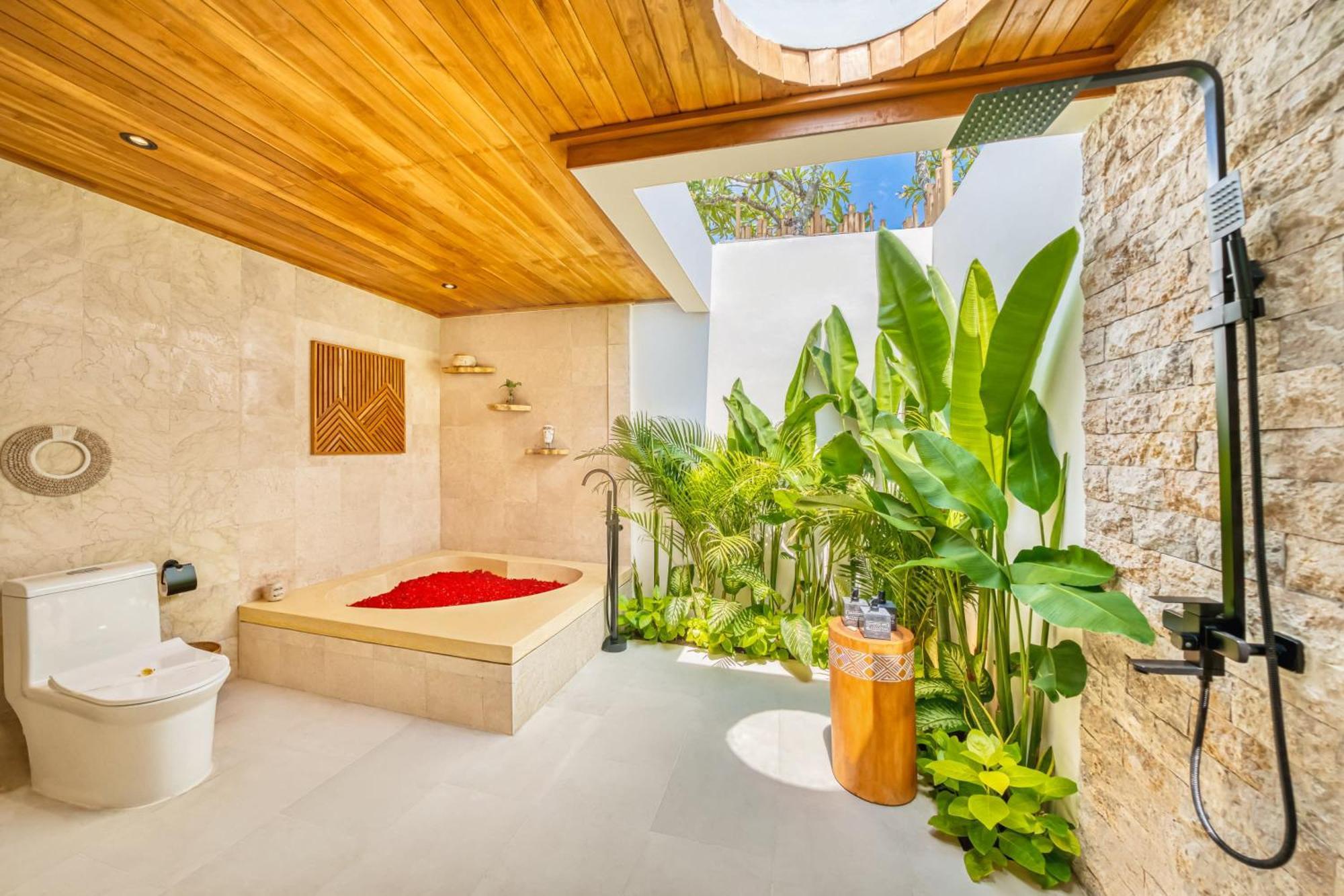 Vienna - New 8bdr Jacuzzi Sauna And Cinema * Seminyak (Bali)
