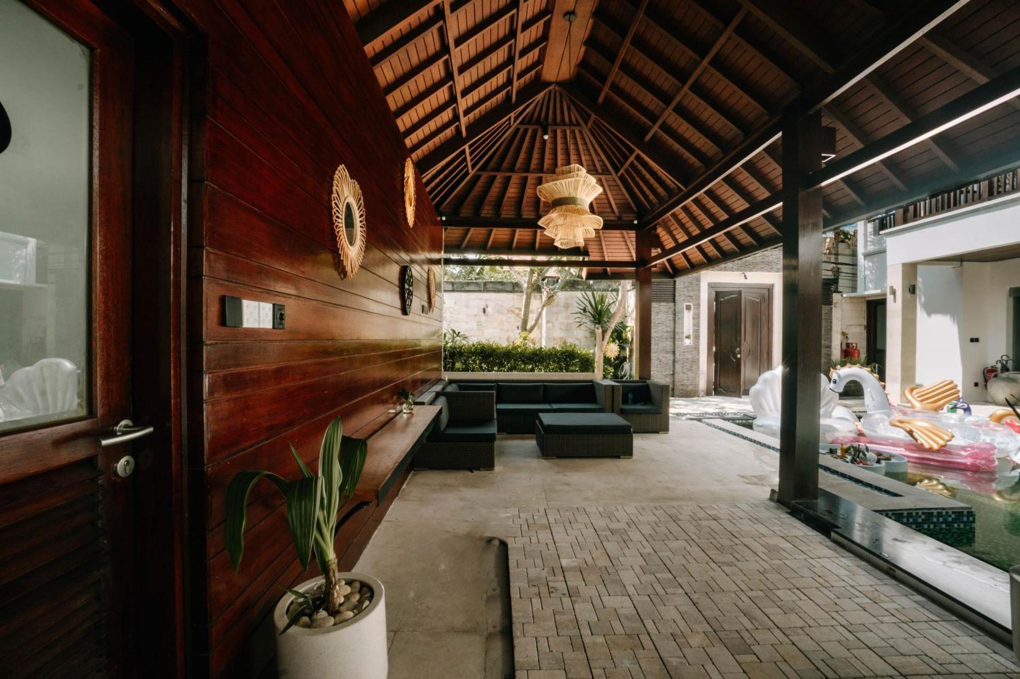 The Golden Serendipity Villa Seminyak (Bali)