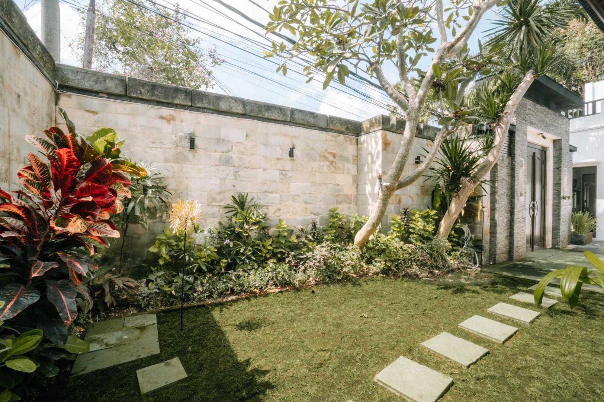 The Golden Serendipity Villa