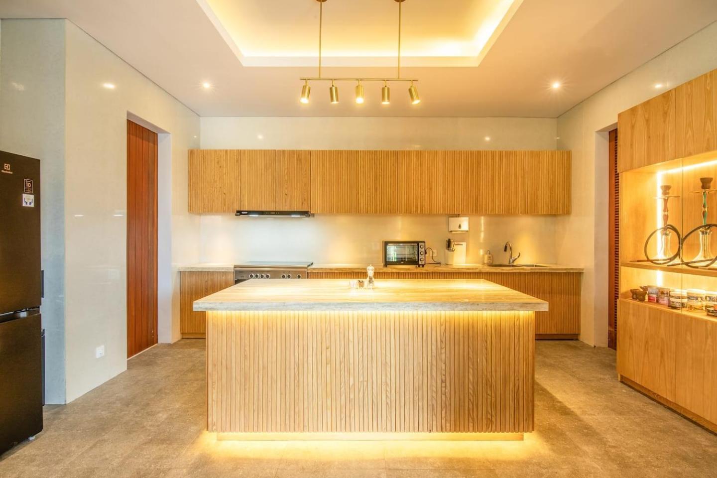 Sumptuous 5br Luxury Redefined In Villa