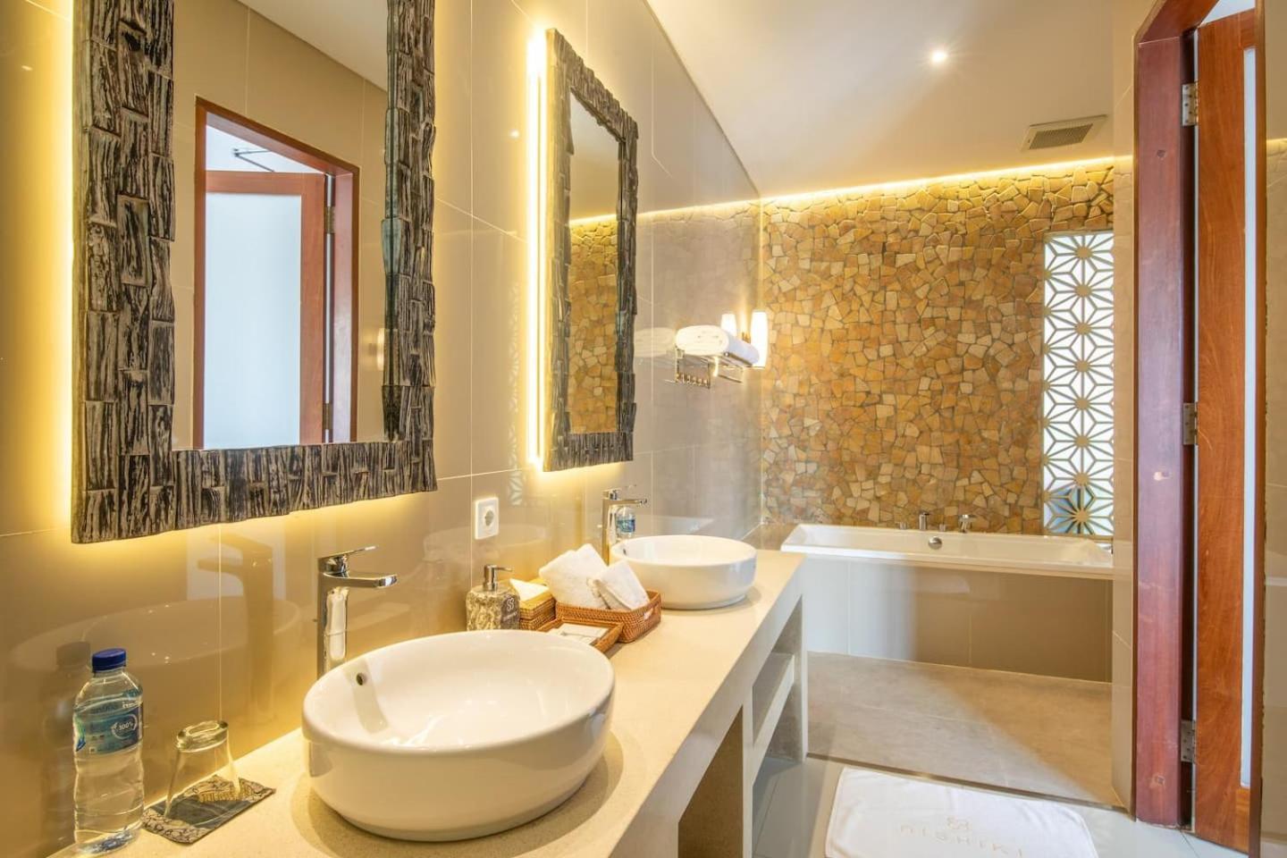 Sumptuous 5br Luxury Redefined In