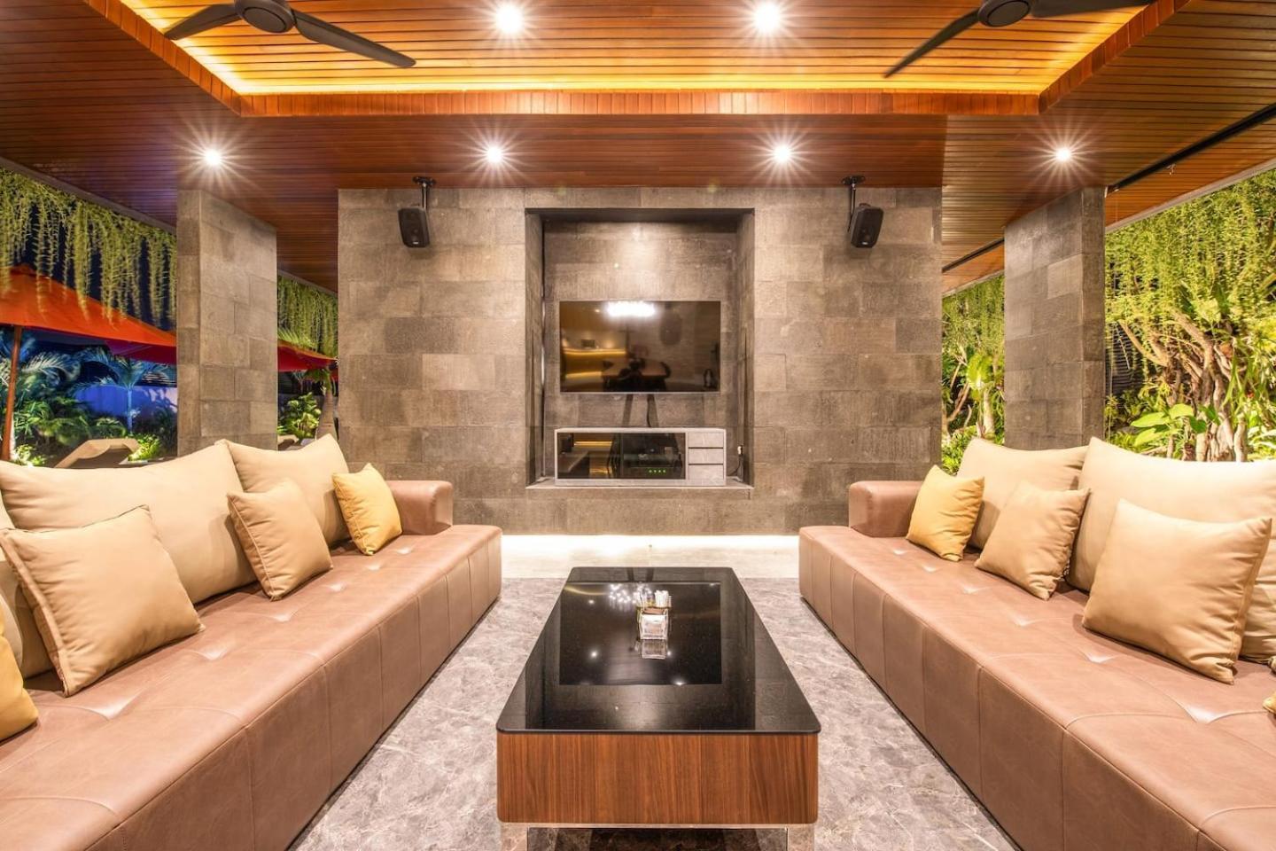 Sumptuous 5br Luxury Redefined In *