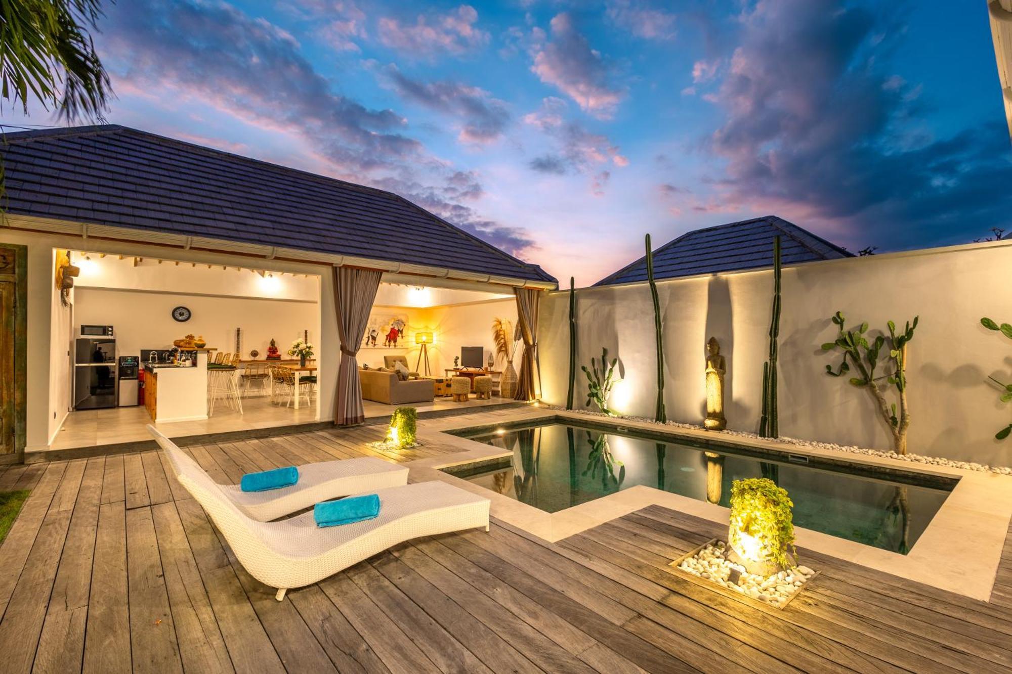 Jolena * Seminyak
