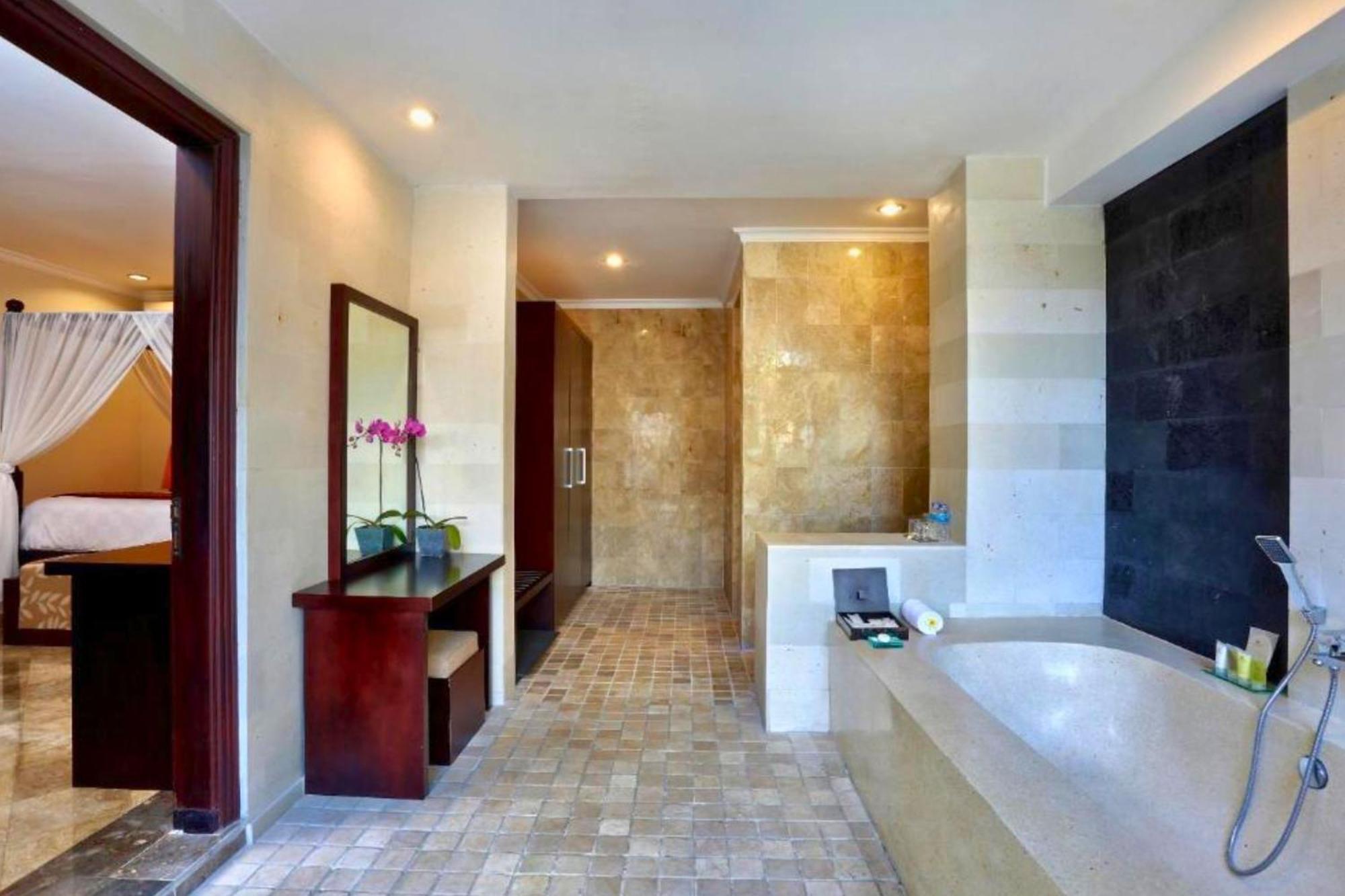 Villa Entire 2 Bedroom Private Pool Zn105 *