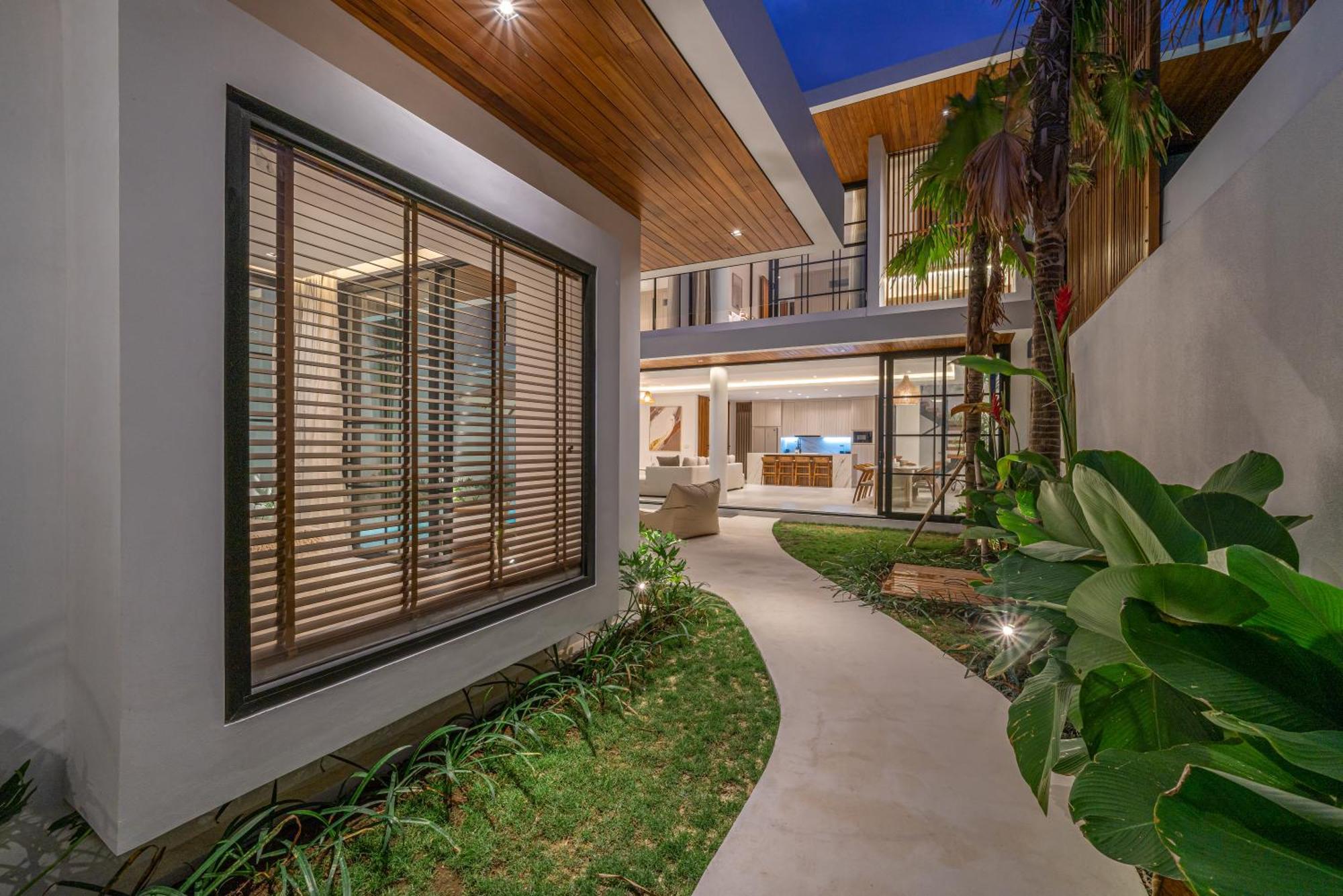 Janoor - Elegant 3-bedroom Near Batu Belig Beach * Seminyak (Bali)