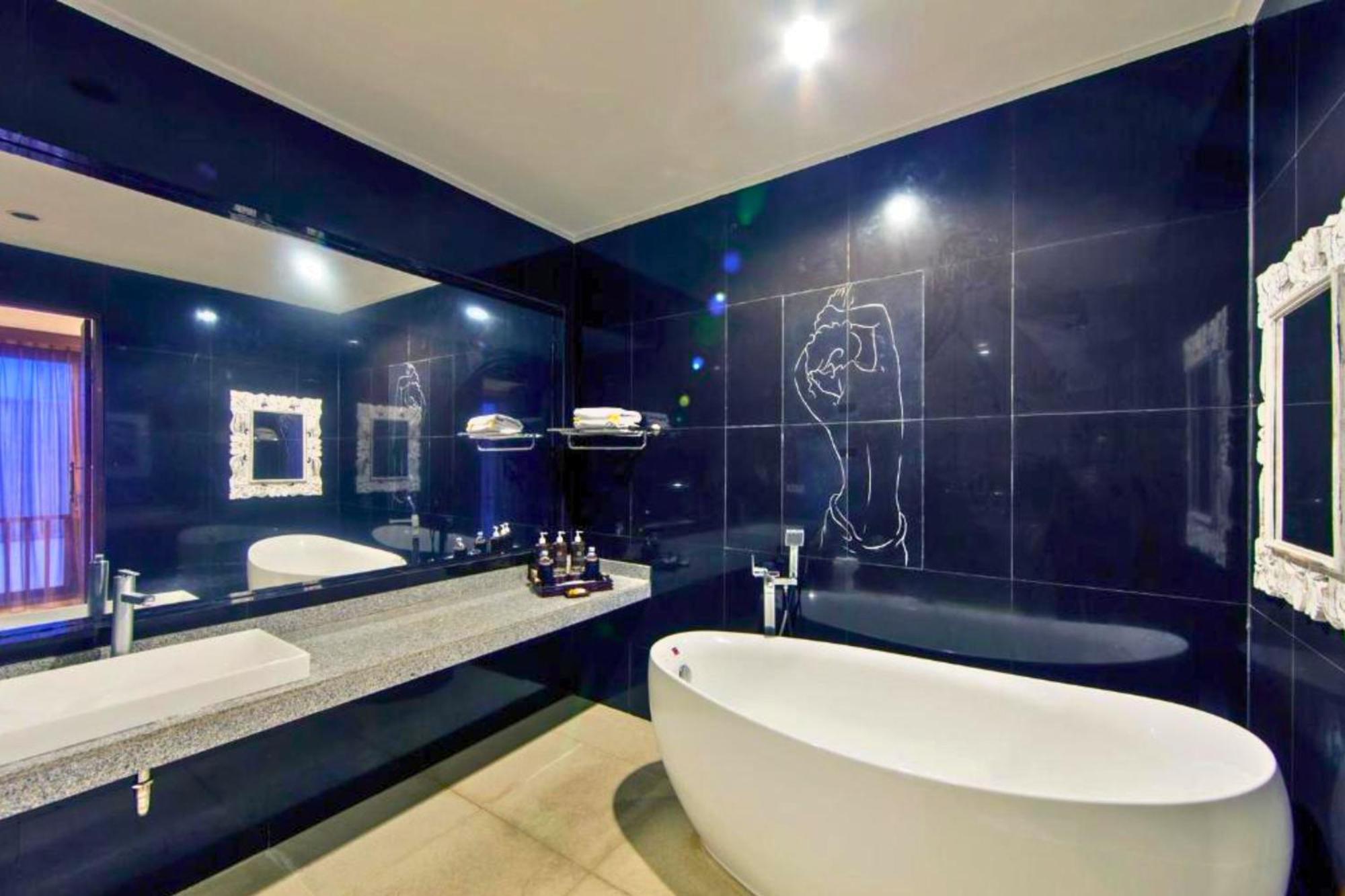 Divija 2 Bedroom Private Pool Zn228