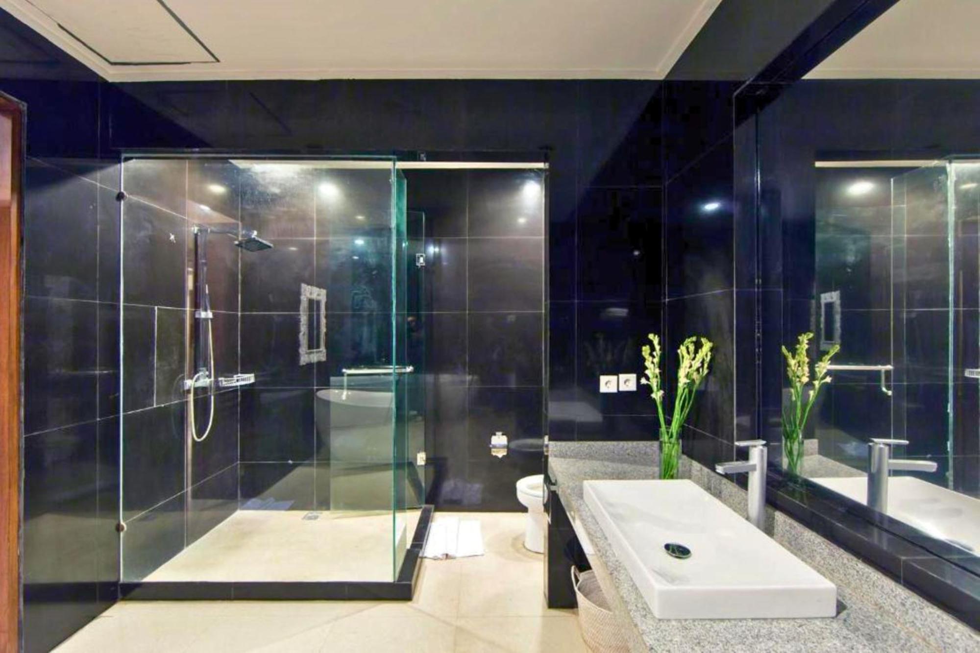 Divija 2 Bedroom Private Pool Zn228 Seminyak (Bali)