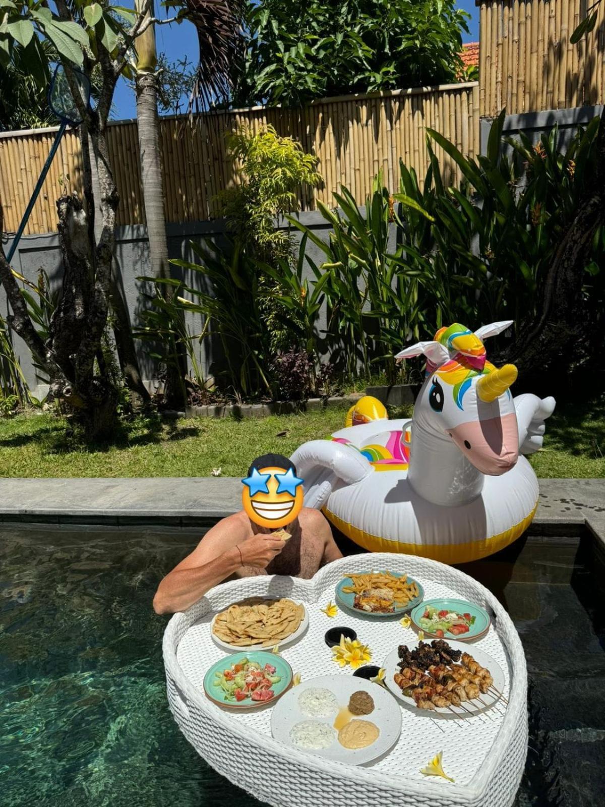 Taman Pangeran In Seminyak, 2br Large Pool, Prime Location !