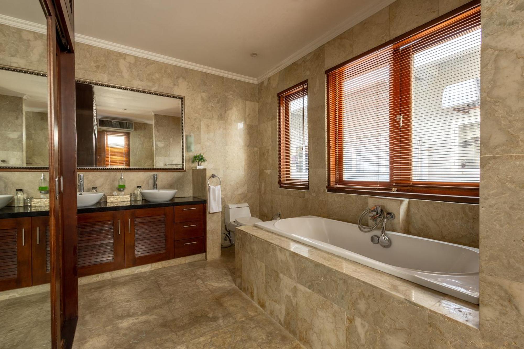 Villa New Deluxe - Jacuzzi And Private Sauna Seminyak (Bali)