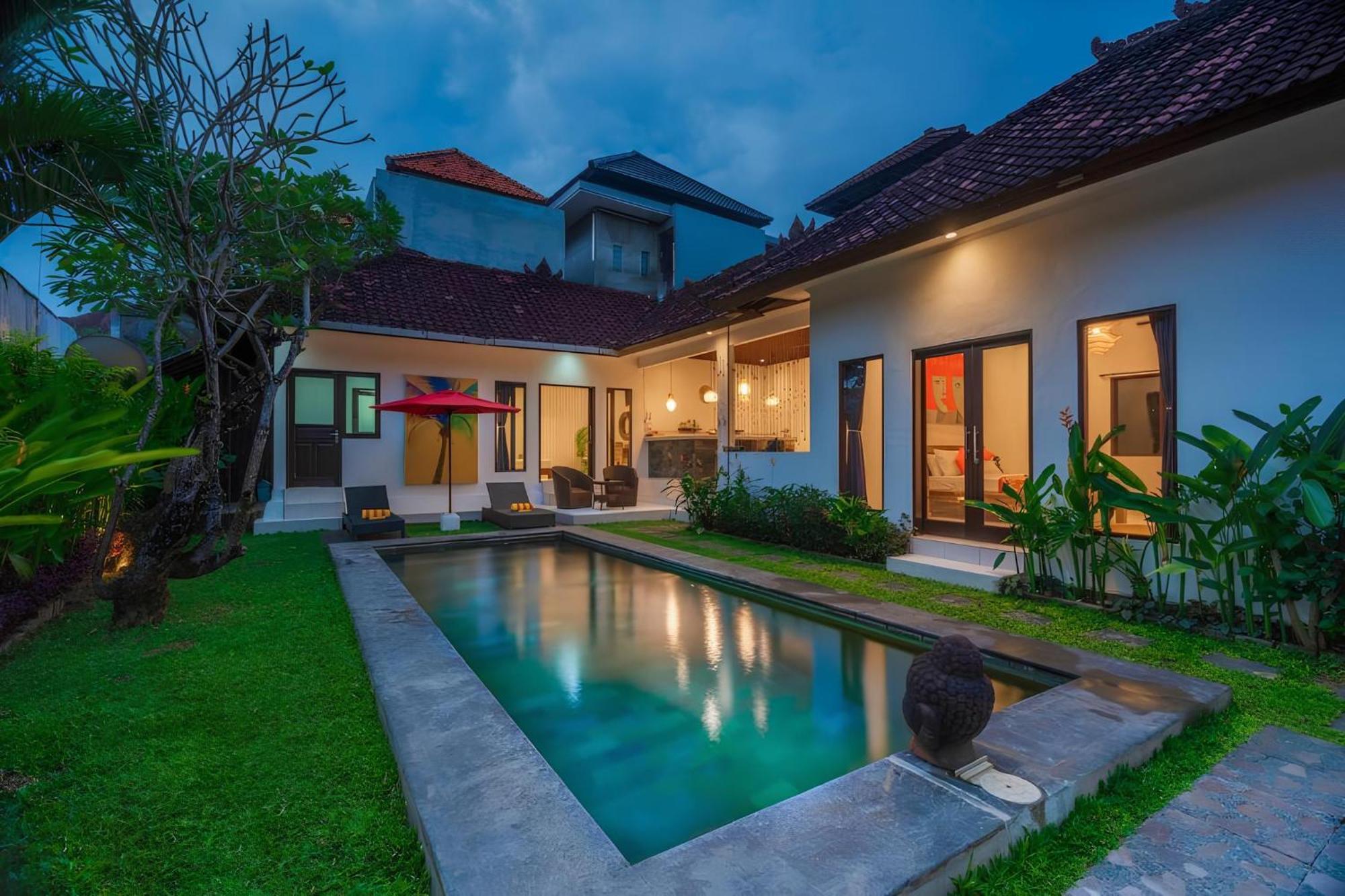 Taman Pangeran In Seminyak, 2br Large Pool, Prime Location ! Villa