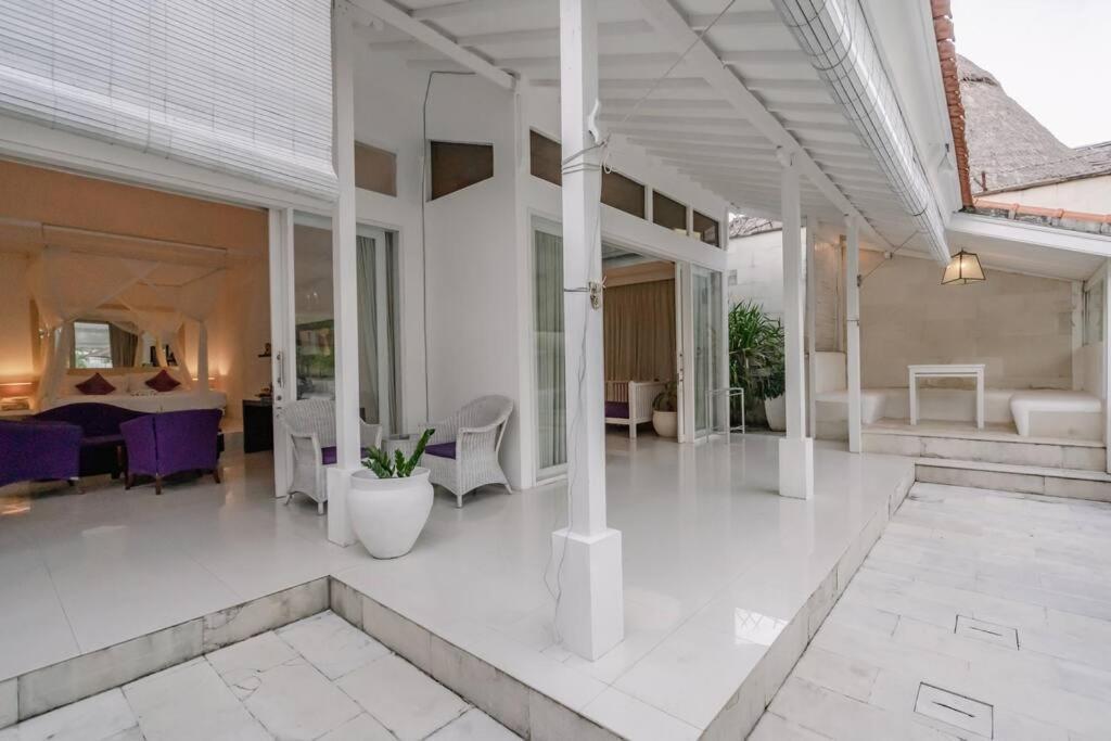 Spacious 2 Bedroom Private Pool *