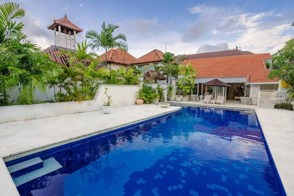 Villa Spacious 2 Bedroom Private Pool Seminyak (Bali)