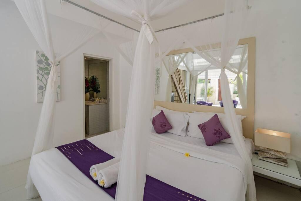 Spacious 2 Bedroom Private Pool Villa *