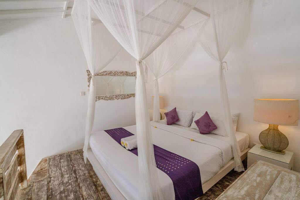 Spacious 2 Bedroom Private Pool * Seminyak (Bali)