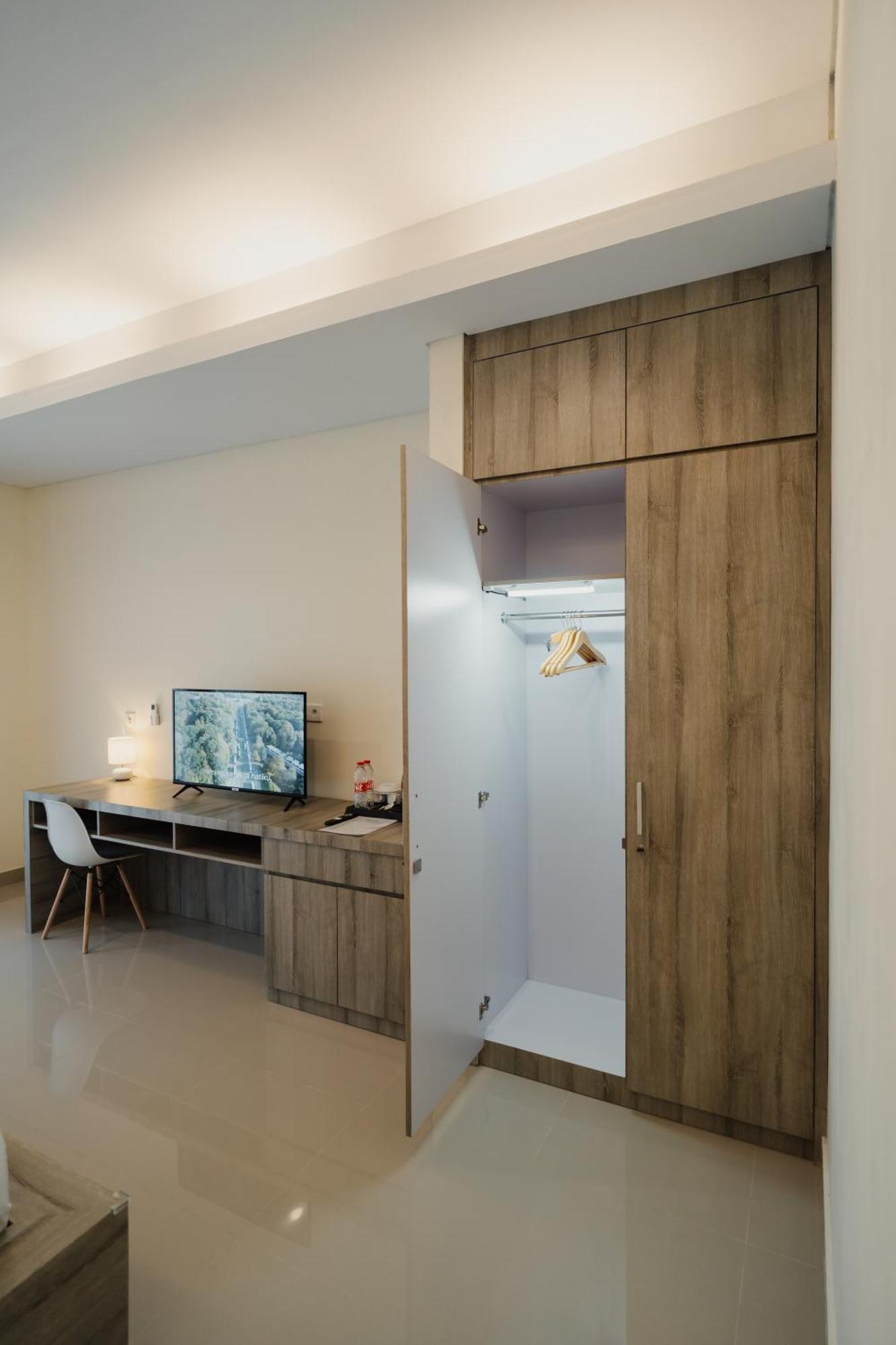 Khách sạn D'leafy Seminyak (Bali)