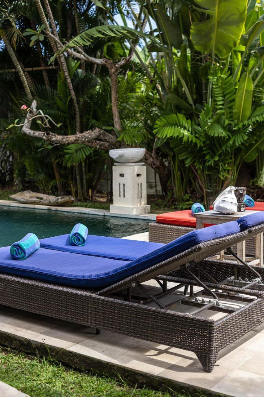 Wanted For Family Vacation Seminyak (Bali)
