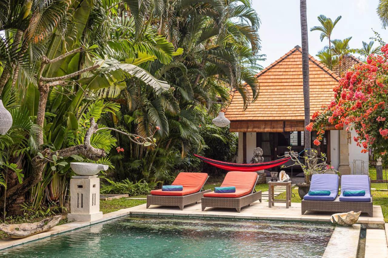 Wanted For Family Vacation Seminyak (Bali)