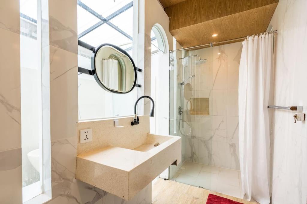 Luxury Belvedere Bali In Seminyak (Bali)