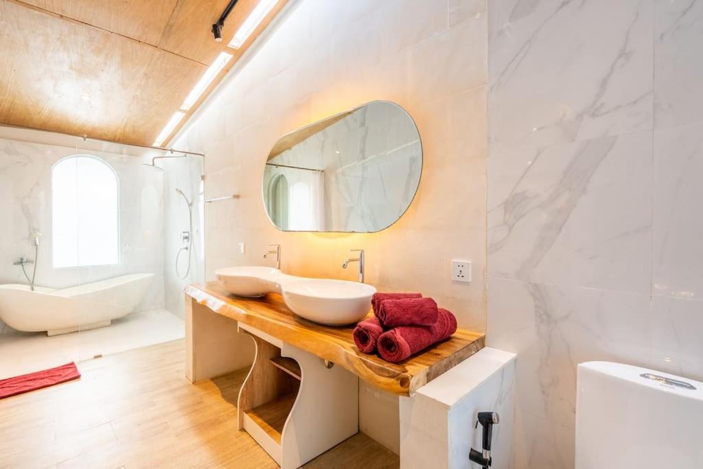 Luxury Belvedere Bali In *