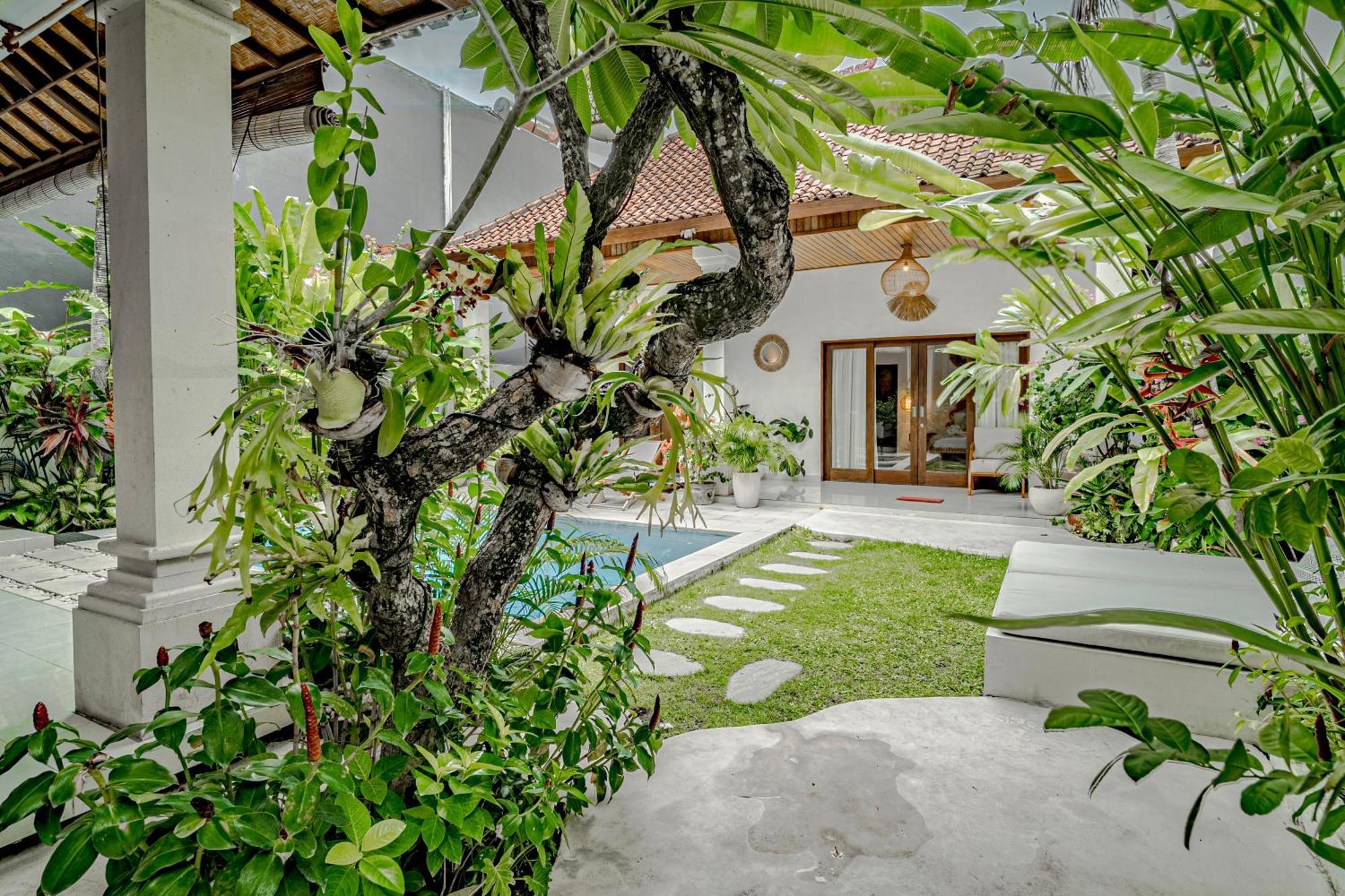Deba I By Bali Solutions Vila *