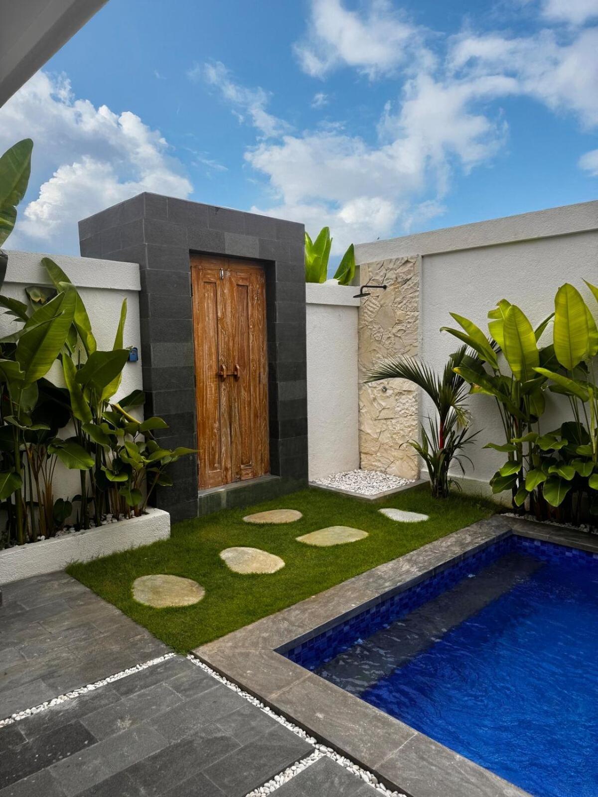 Private Escape In