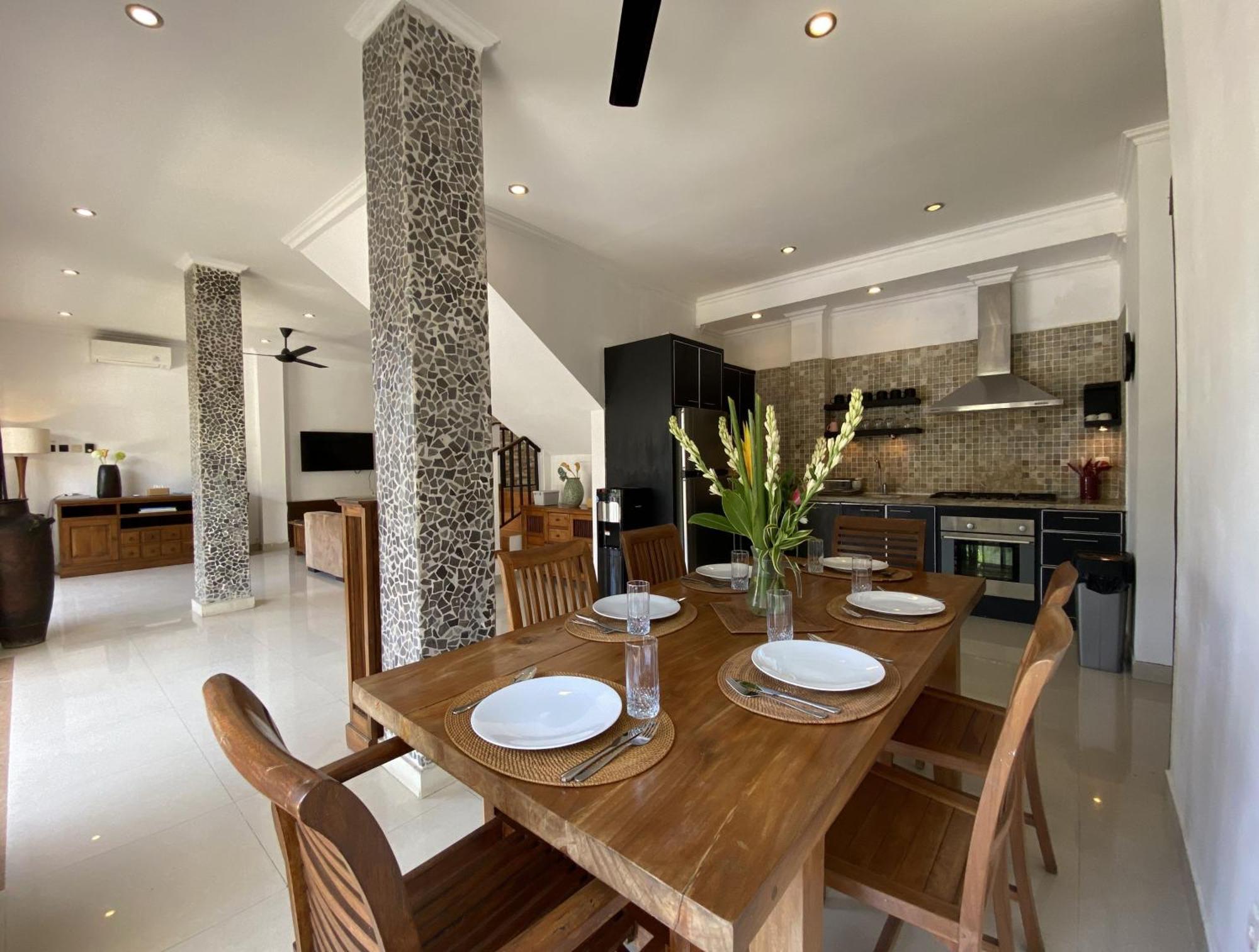 Amazing In Petitenget Location *