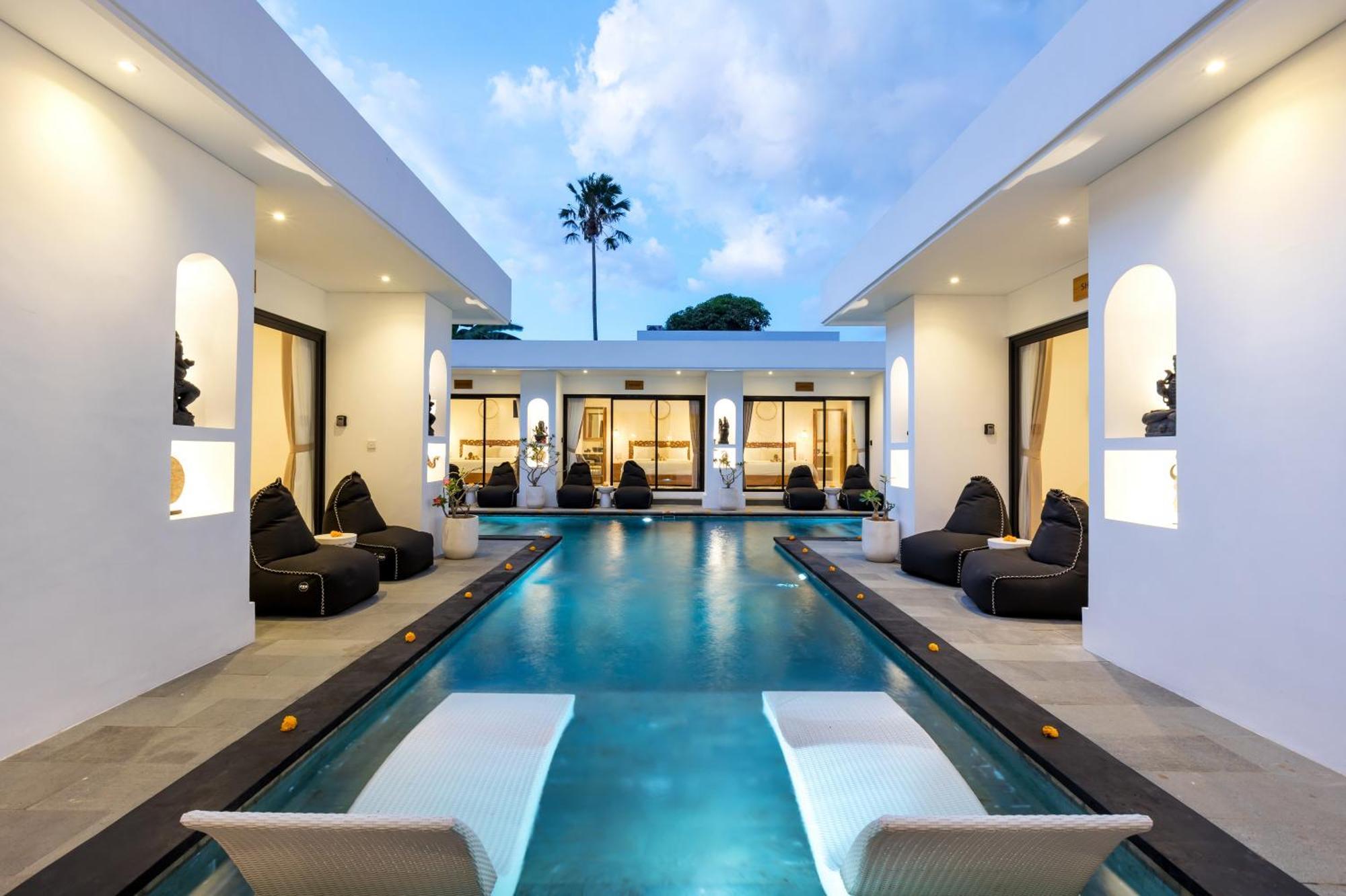 Kelolyne Seminyak (Bali)
