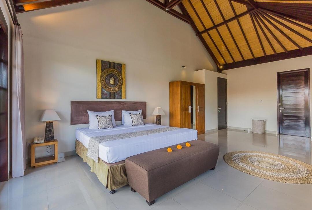Luxury 4 Bedroom Seminiak *