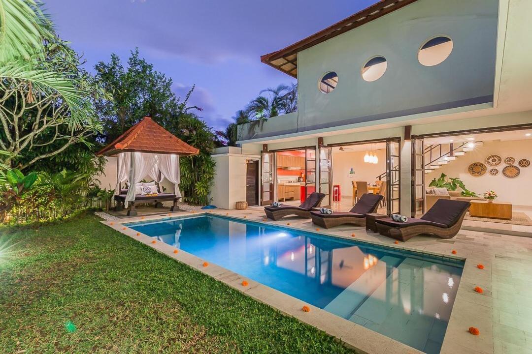 Luxury 4 Bedroom Seminiak Seminyak (Bali)