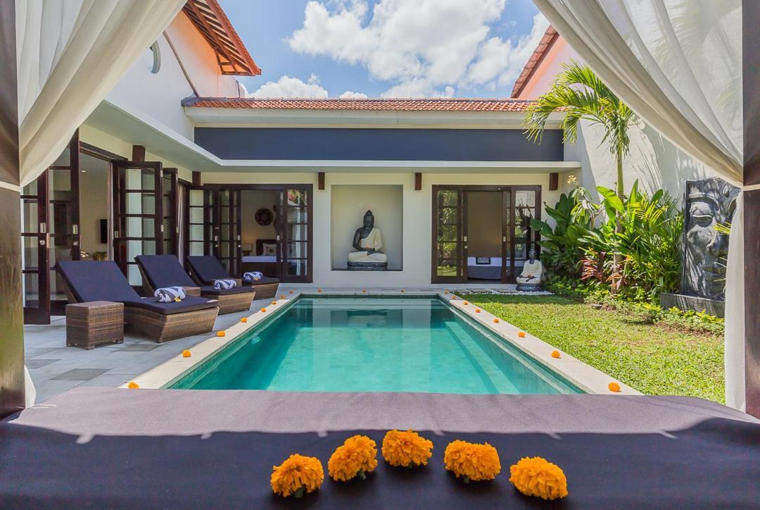 Villa Luxury 4 Bedroom Seminiak