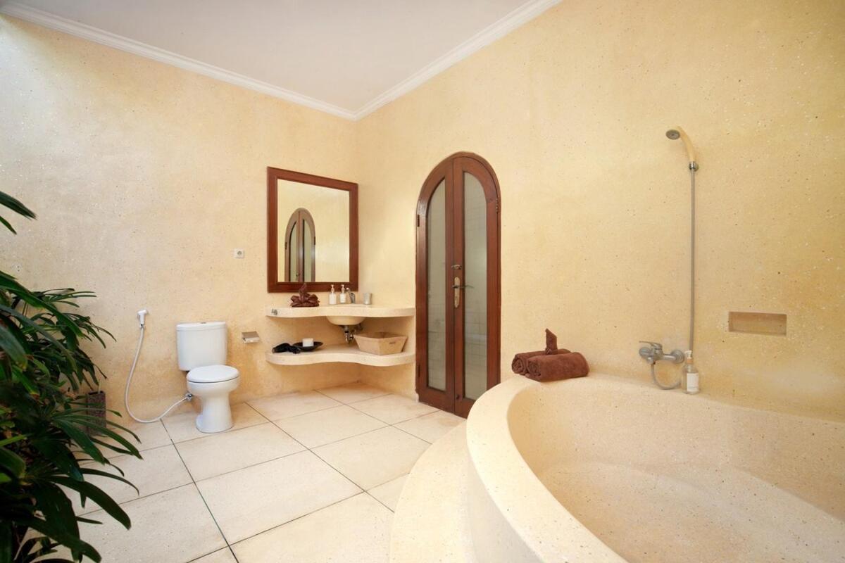 Legian Blue Ocean Villa