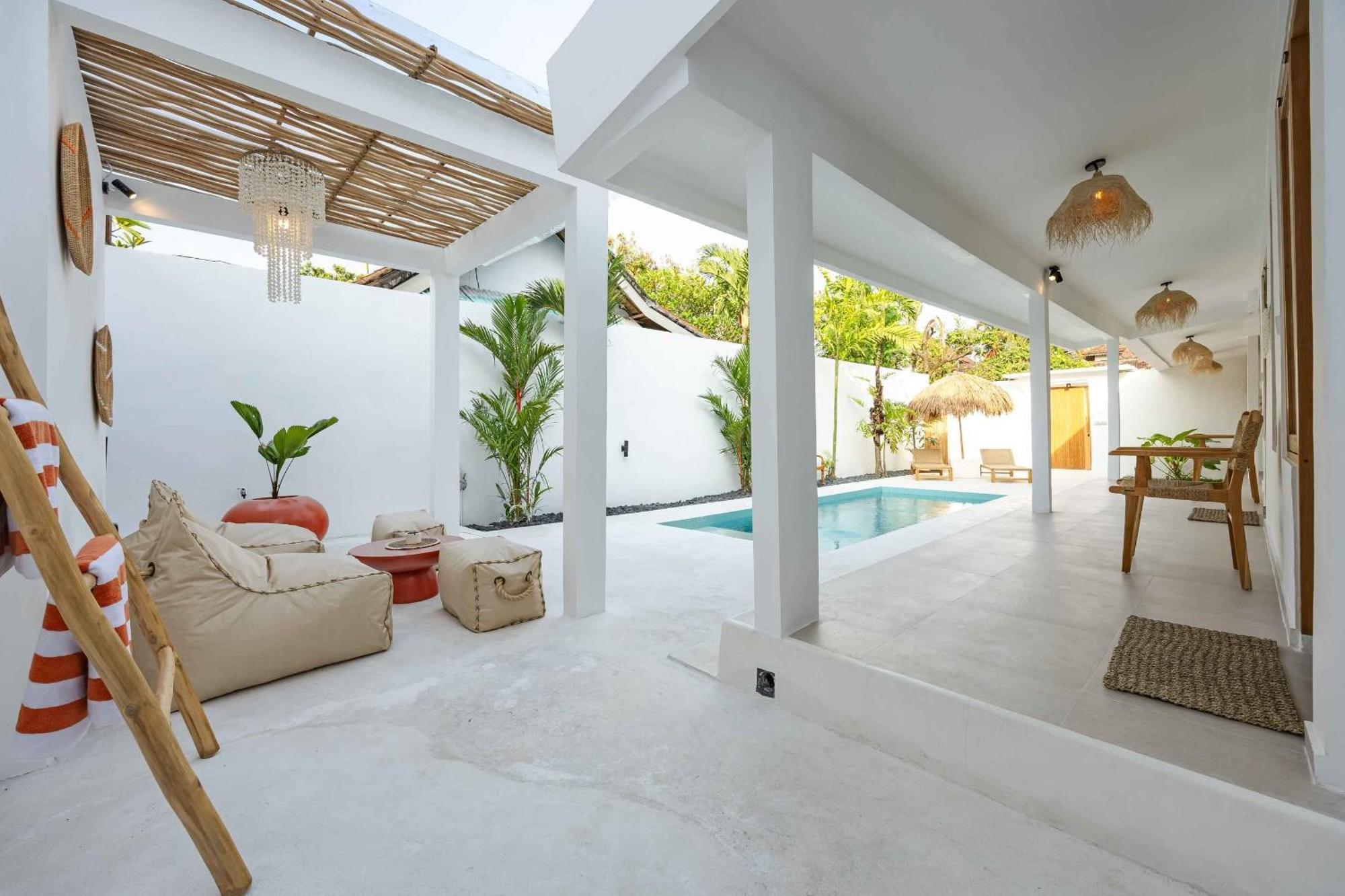 Villa Casa Kokoon - New Bright & Quiet 2br Mertanadi With Private Pool And Parking
