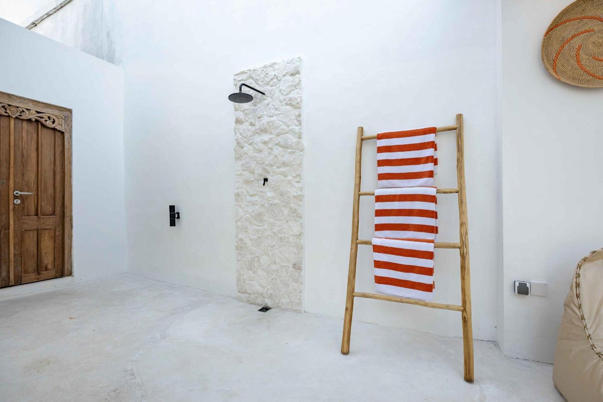 Casa Kokoon - New Bright & Quiet 2br Mertanadi With Private Pool And Parking * Seminyak (Bali)
