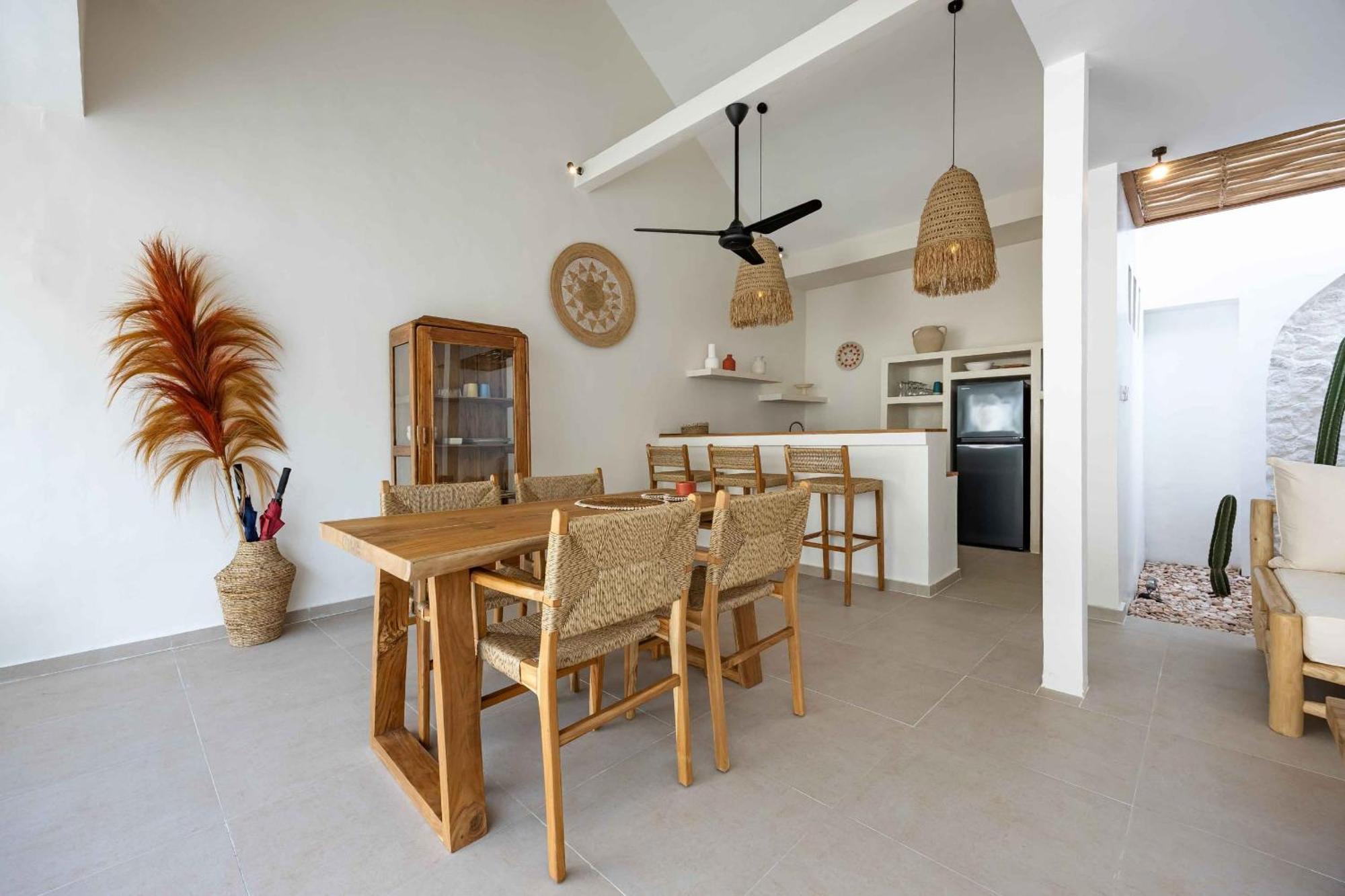 Casa Kokoon - New Bright & Quiet 2br Mertanadi With Private Pool And Parking Villa Seminyak (Bali)