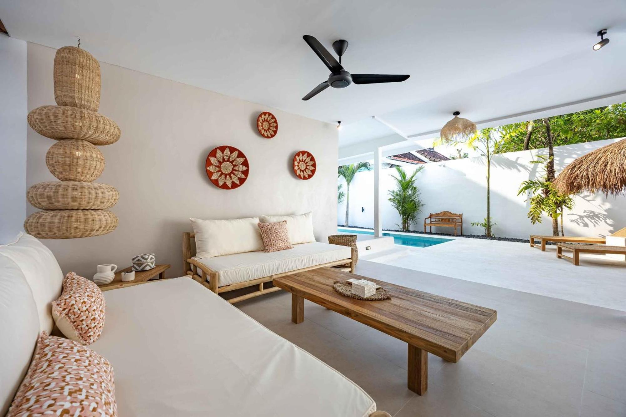 Casa Kokoon - New Bright & Quiet 2br Mertanadi With Private Pool And Parking Villa