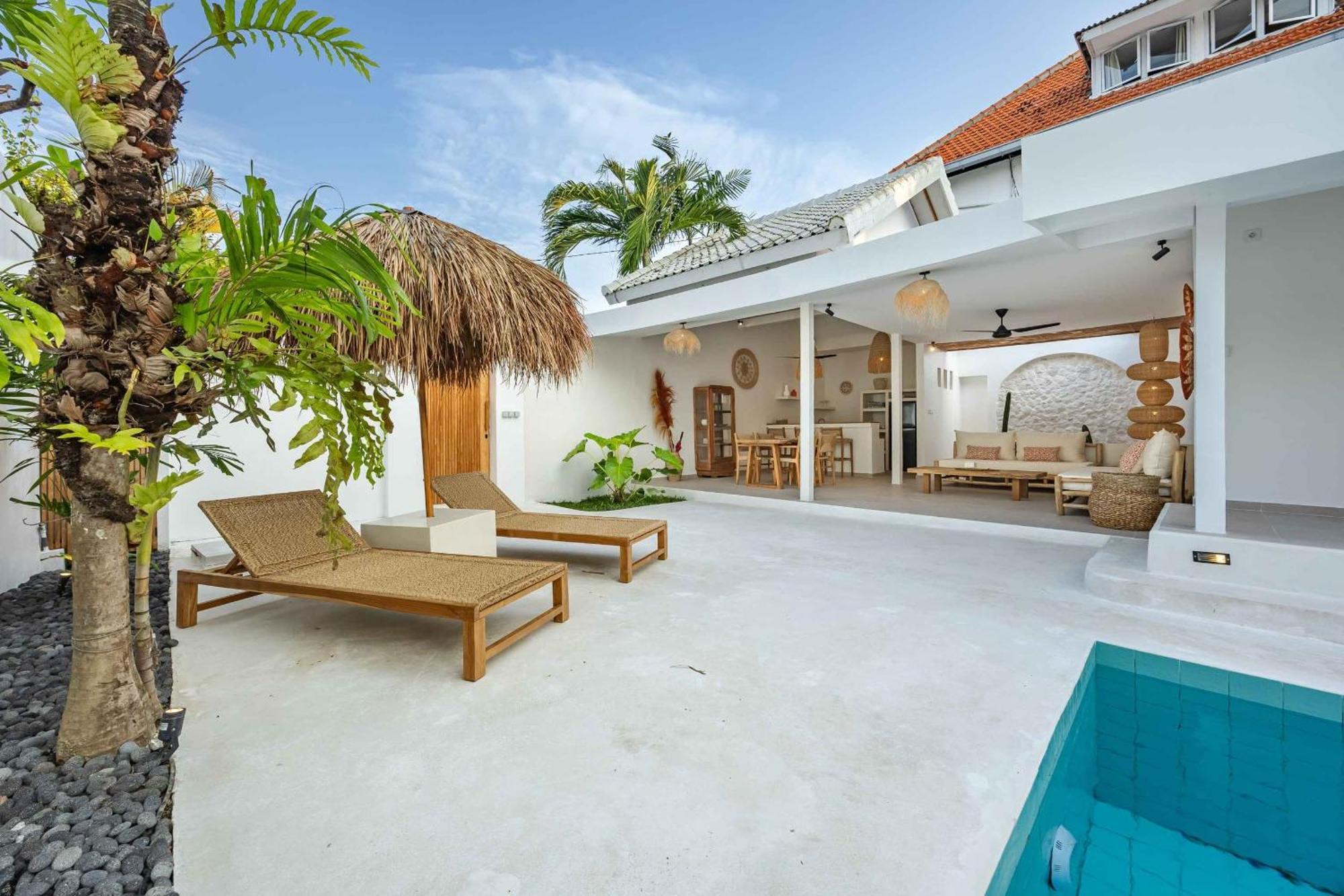 Villa Casa Kokoon - New Bright & Quiet 2br Mertanadi With Private Pool And Parking