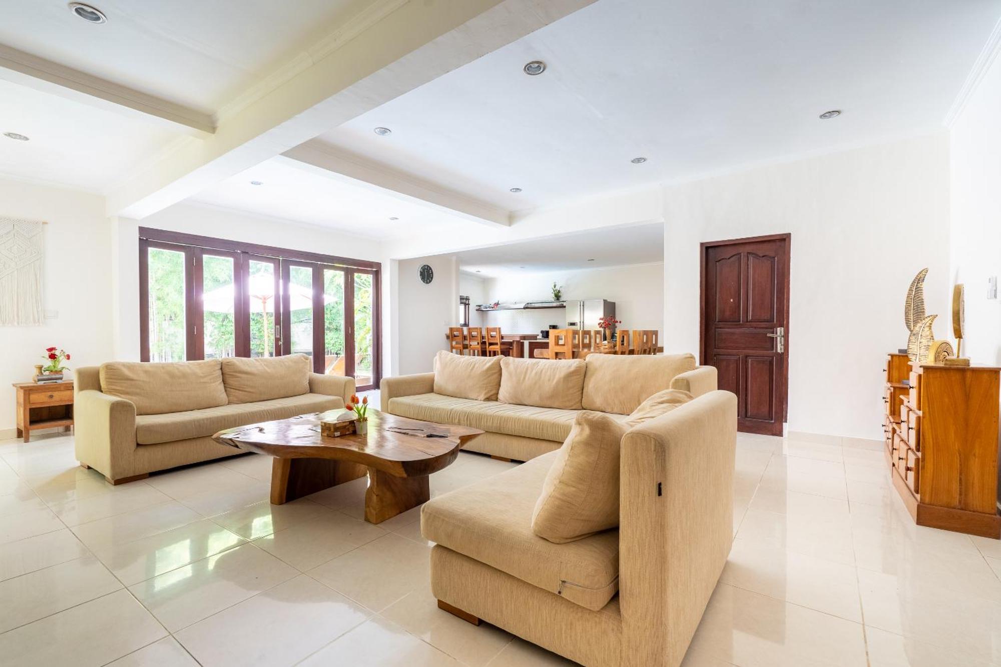 14 Bedroom Vista Seminyak (Bali)