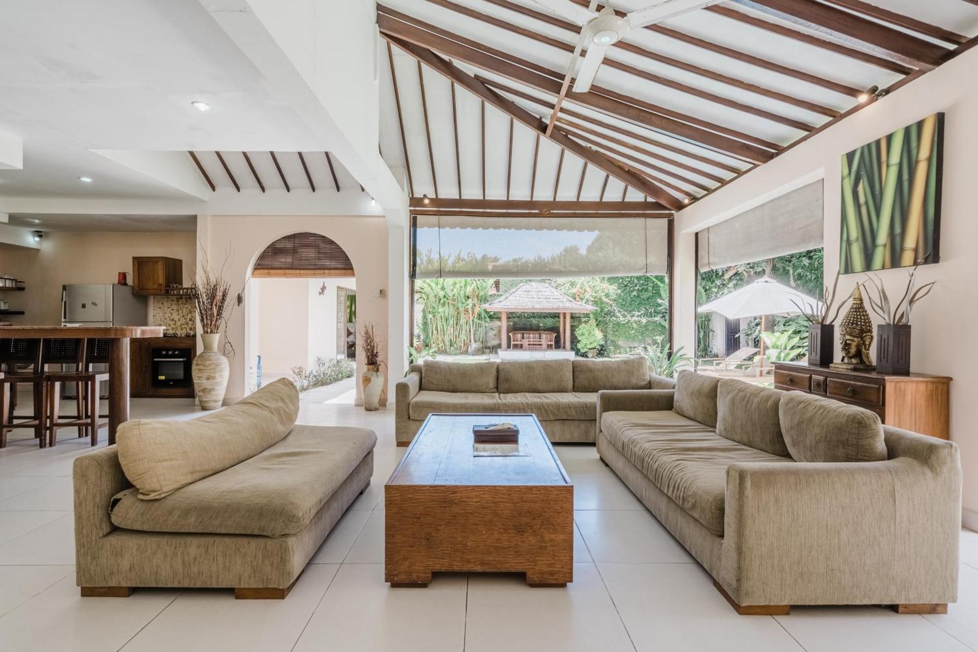14 Bedroom Vista Seminyak (Bali)