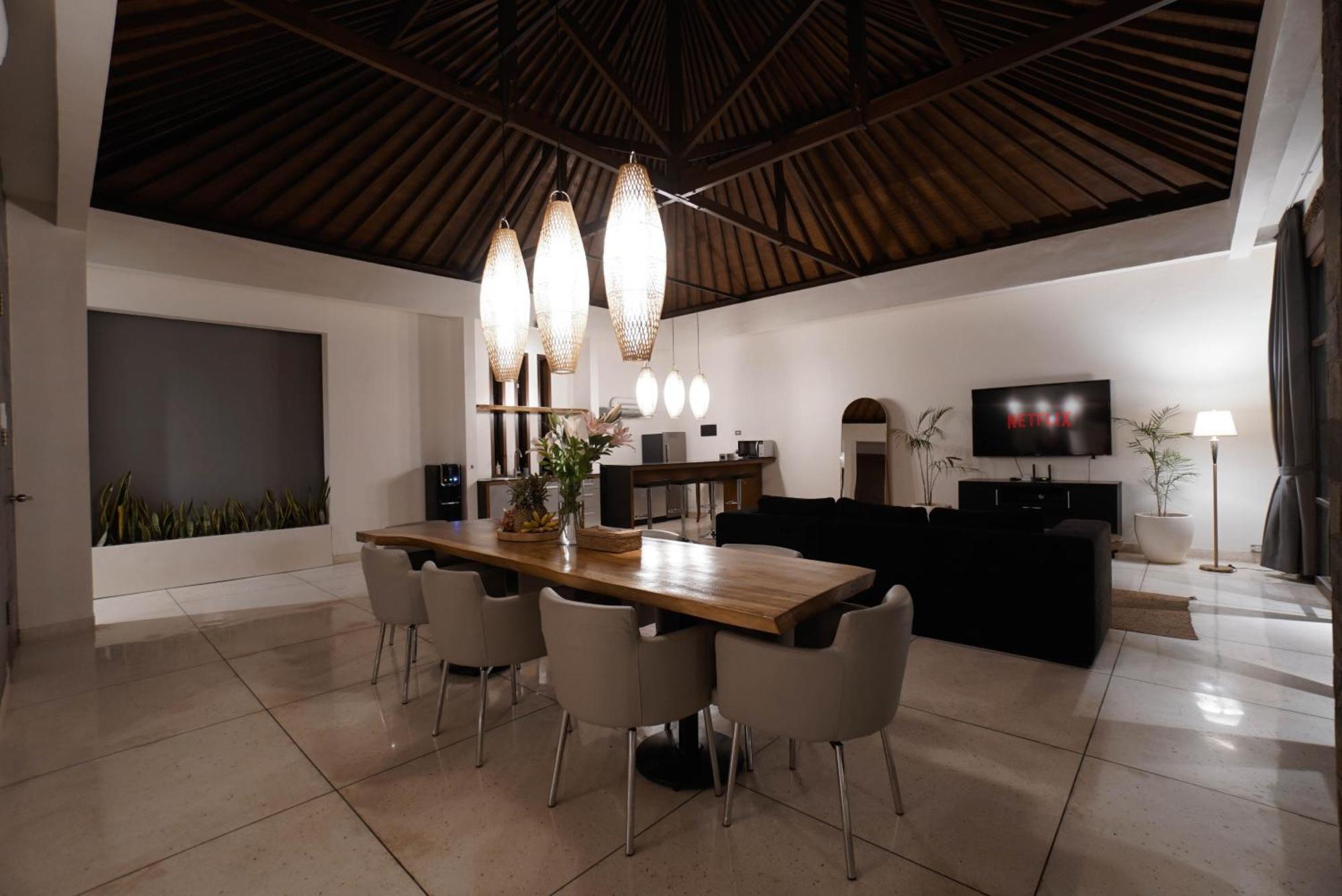 Duadewi 4br In The Heart Of By Santi Management Pousada Seminyak