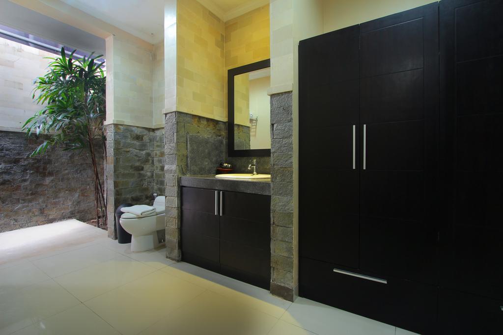 Hotel Lotus Tirta